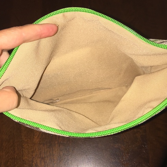 Chevron burlap clutch - Picture 4 of 4